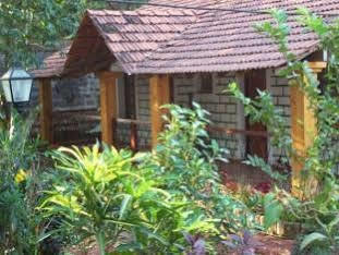 Отель Cancio'S House Aldona Экстерьер фото